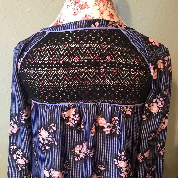 Free People Lace and Floral Blouse - Picture 5 of 6